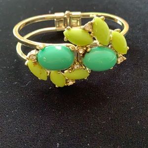 Beautiful costume gold tone bracelet